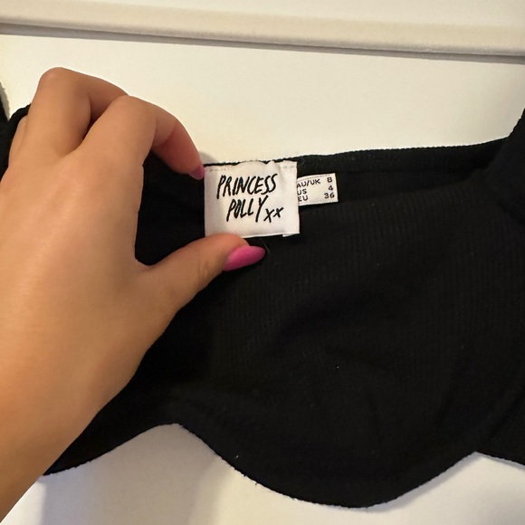 Princess Polly top. Black. Barely worn - Picture 4 of 5